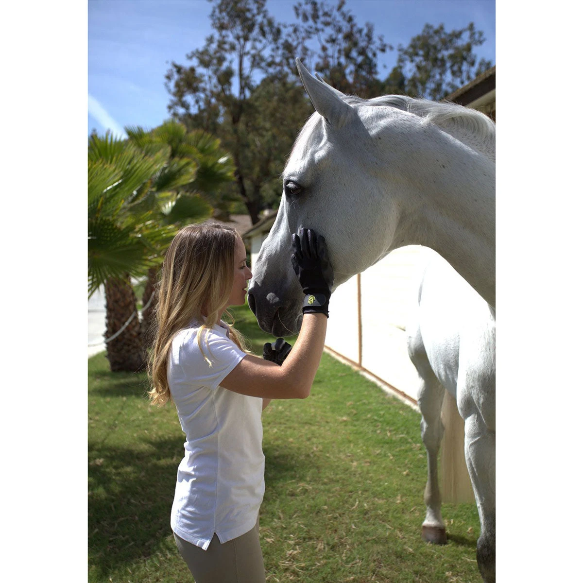 HandsOn Grooming Gloves Pair 5 HandsOn Grooming Gloves Pair - Image 3