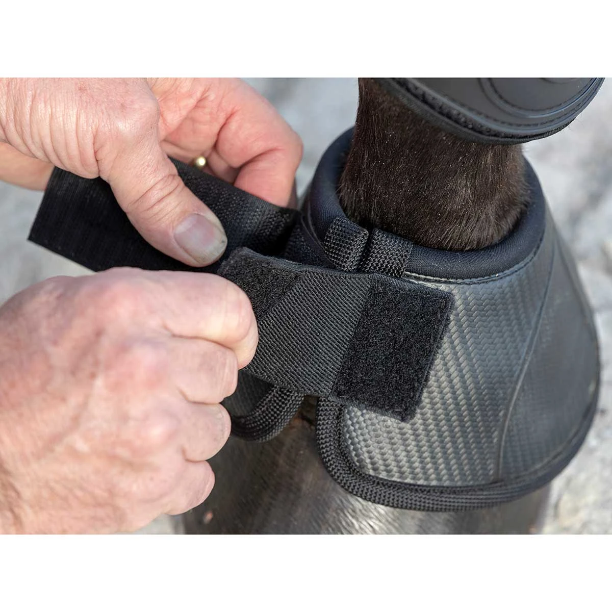 LeMieux Carbonite Overreach Boots 3 LeMieux Carbonite Overreach Boots